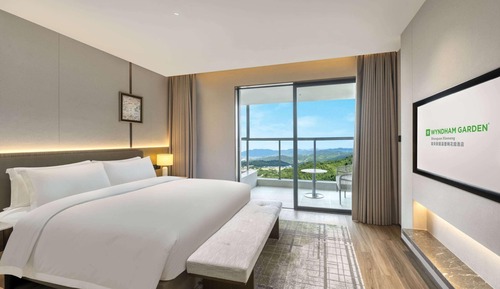 Room, 1 King Bed with Sofa bed, Non Smoking, Mountain View (Hot Spring Pool)