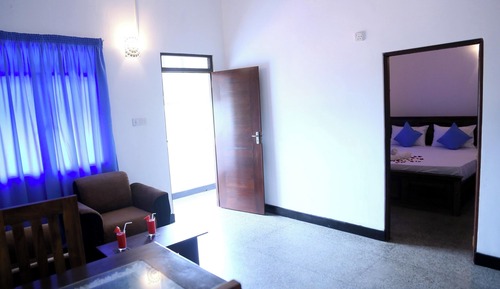 Deluxe Studio
