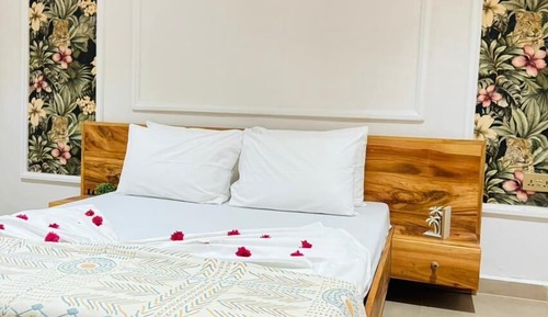 Deluxe Double or Twin Room, Garden View