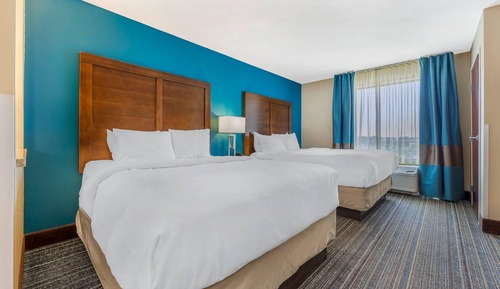 Suite, Non Smoking (2 Queen Beds & 1 Sofa Bed)