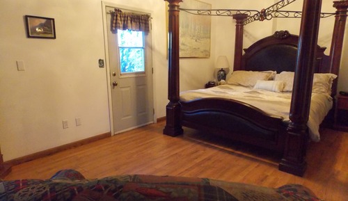 Superior Suite, 1 King Bed, Jetted Tub