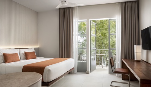 Superior Room, 1 King Bed