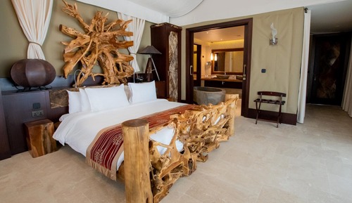 Arabian Oryx Royal Pool Villa
