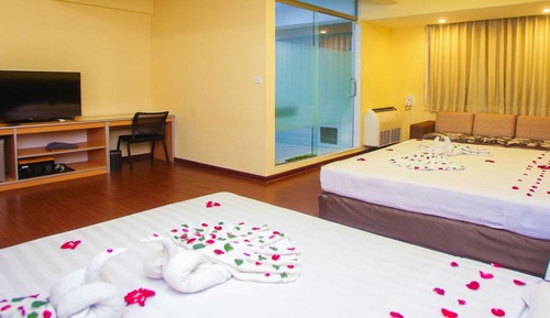 Executive Suite