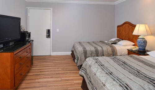 Signature Room, 2 Double Beds, Refrigerator & Microwave