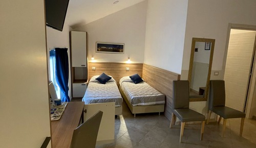 Triple Room, Ground Floor