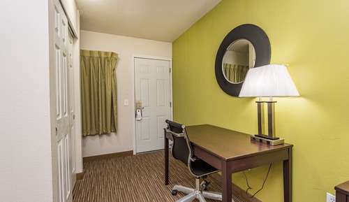 Deluxe Suite, 2 Queen Beds, Kitchen