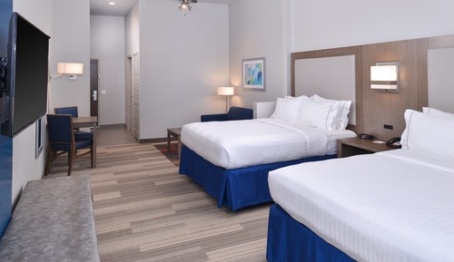 Suite, 2 Queen Beds, Accessible (Comm)