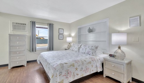 Studio, 1 King Bed