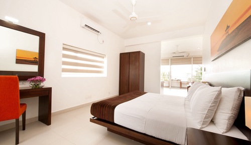 Luxury Apartment, 1 Bedroom, Sea View, Beachfront