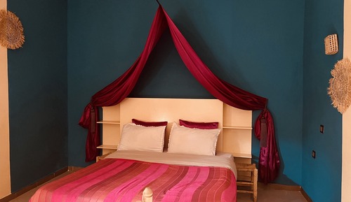 Double Room (Amlou N°7)