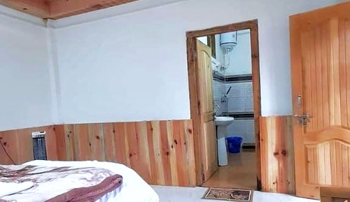 Family Room, Mountain View