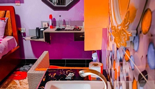 Deluxe Studio Suite