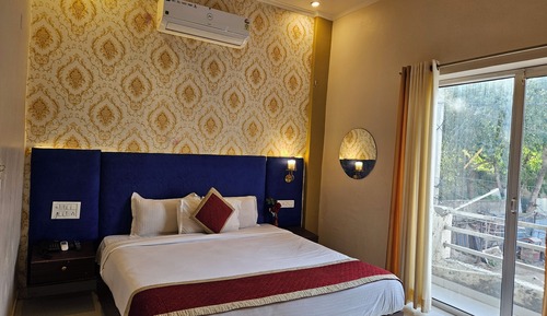 Deluxe Room, Balcony, Mountain View
