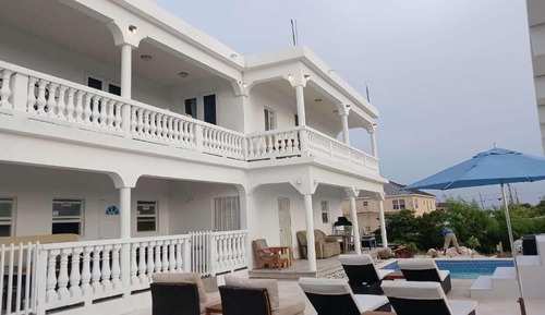 Standard Condo, Balcony