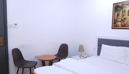 Deluxe Suite, Balcony