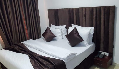 Deluxe Room, City View