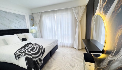 Executive Apartment, 1 King Bed, City View