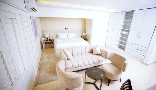 Executive Room