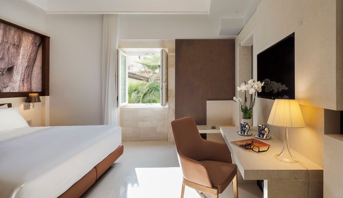 Superior Double Room, Garden View
