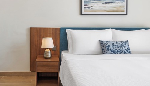 Studio, 1 King Bed, Balcony, Sea View