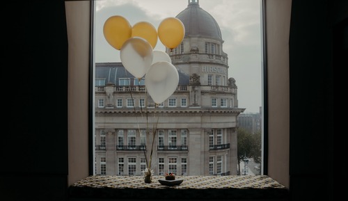 Premium Circle City View