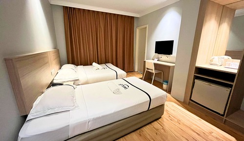 Triple Room