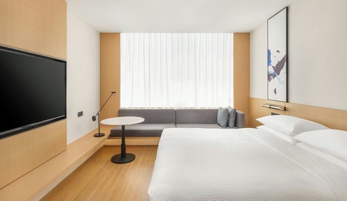 Superior Room, 1 King Bed