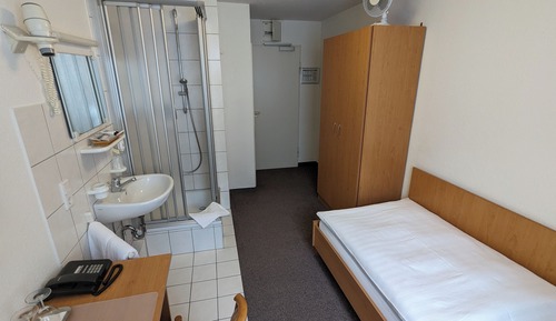 Standard Single Room