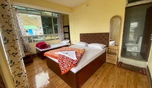 Standard Double Room, Balcony, Mountain View