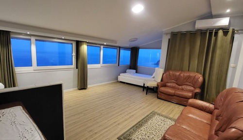 Comfort Suite, Balcony, Beach View