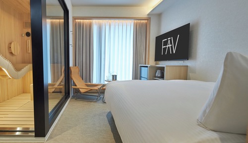 Queen with SAUNAGE Sauna, Non Smoking