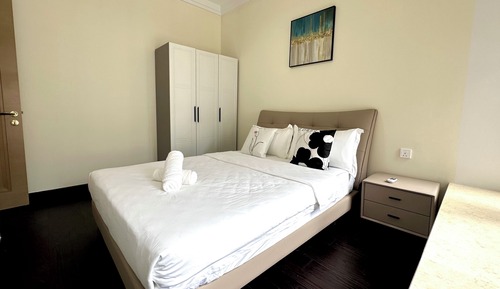 Superior Condo, 3 Bedrooms, Balcony, City View