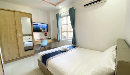 Deluxe Apartment, City View