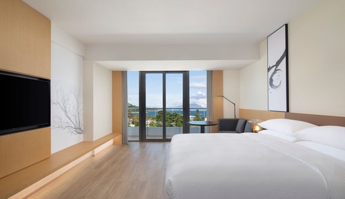 Superior Room, 1 King Bed, Non Smoking, Ocean View