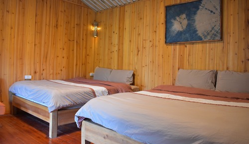 Family Bungalow, 2 Queen Beds, Mountain View