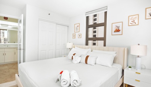 Comfort Apartment, 1 Bedroom, Partial Ocean View (0166)