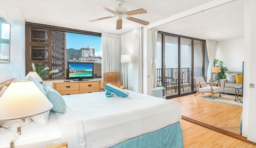 Condo, 1 Bedroom, Balcony, Partial Sea View (0107)