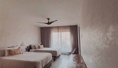 Superior Apartment, 3 Bedrooms, Sea View, Oceanfront (Antal 102)