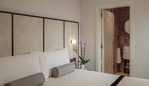 Classic Double or Twin Room, City View