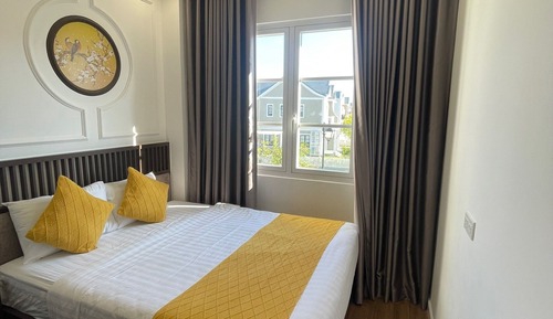 Grand Townhome, Garden View