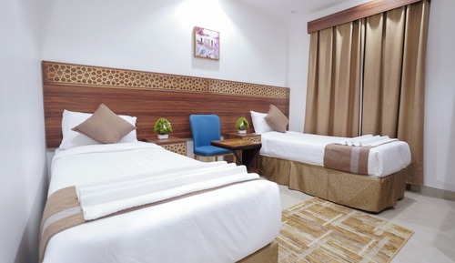 Standard Twin Room