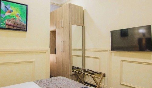 Executive Suite