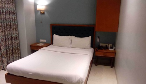 Executive Double Room, City View