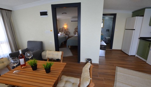 Luxury Suite