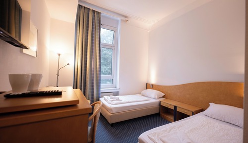 Basic Twin Room
