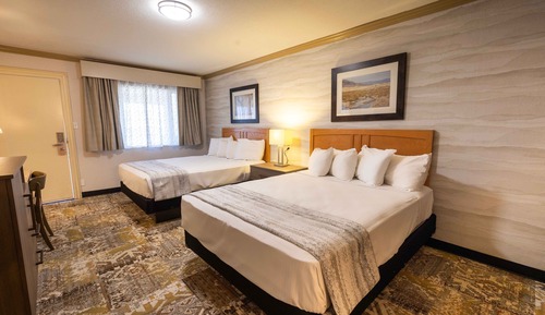 Deluxe Room With 2 Queen Beds