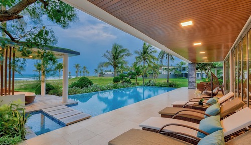 Royal Villa, Multiple Bedrooms, Beach View