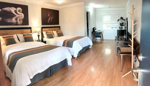 Classic Quadruple Room