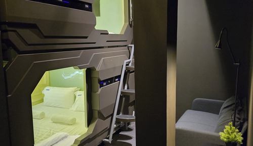 Deluxe Double Bed with ensuite Bathroom